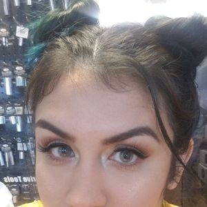 Meet your Posher, Eliana